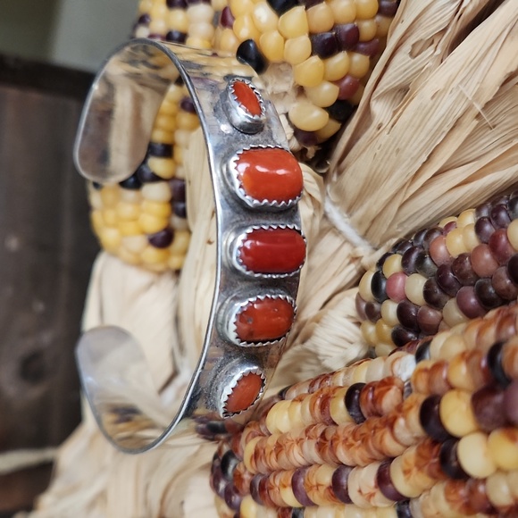 Vintage Native American Navajo Red and Orange Spiny Oyster Shell Bracelet ❤️🧡 - Picture 12 of 12
